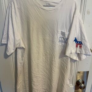 Vineyard Vines Men’s short sleeve pocket tee Donkey